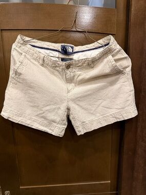 The North Face Women’s Khaki Textured Shorts Size 8 Long Casual Outdoor